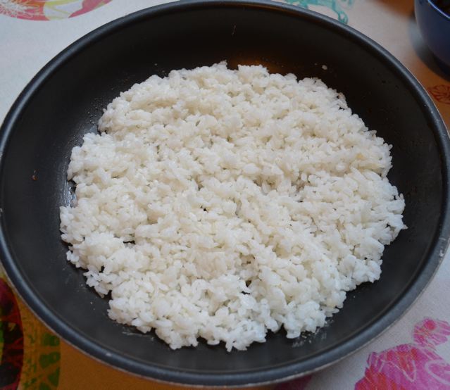 poêle riz sushi grillé