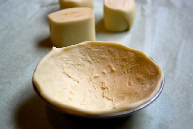 pâte feuilletée foncée au pouce